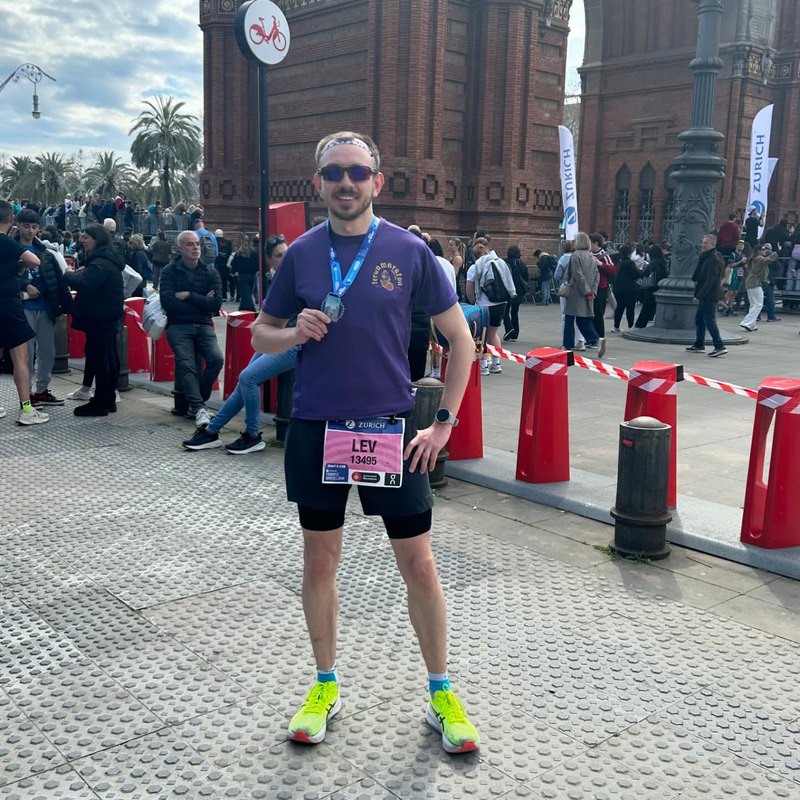 Zurich Barcelona Marathon, in front of the Arc de Triomf.
